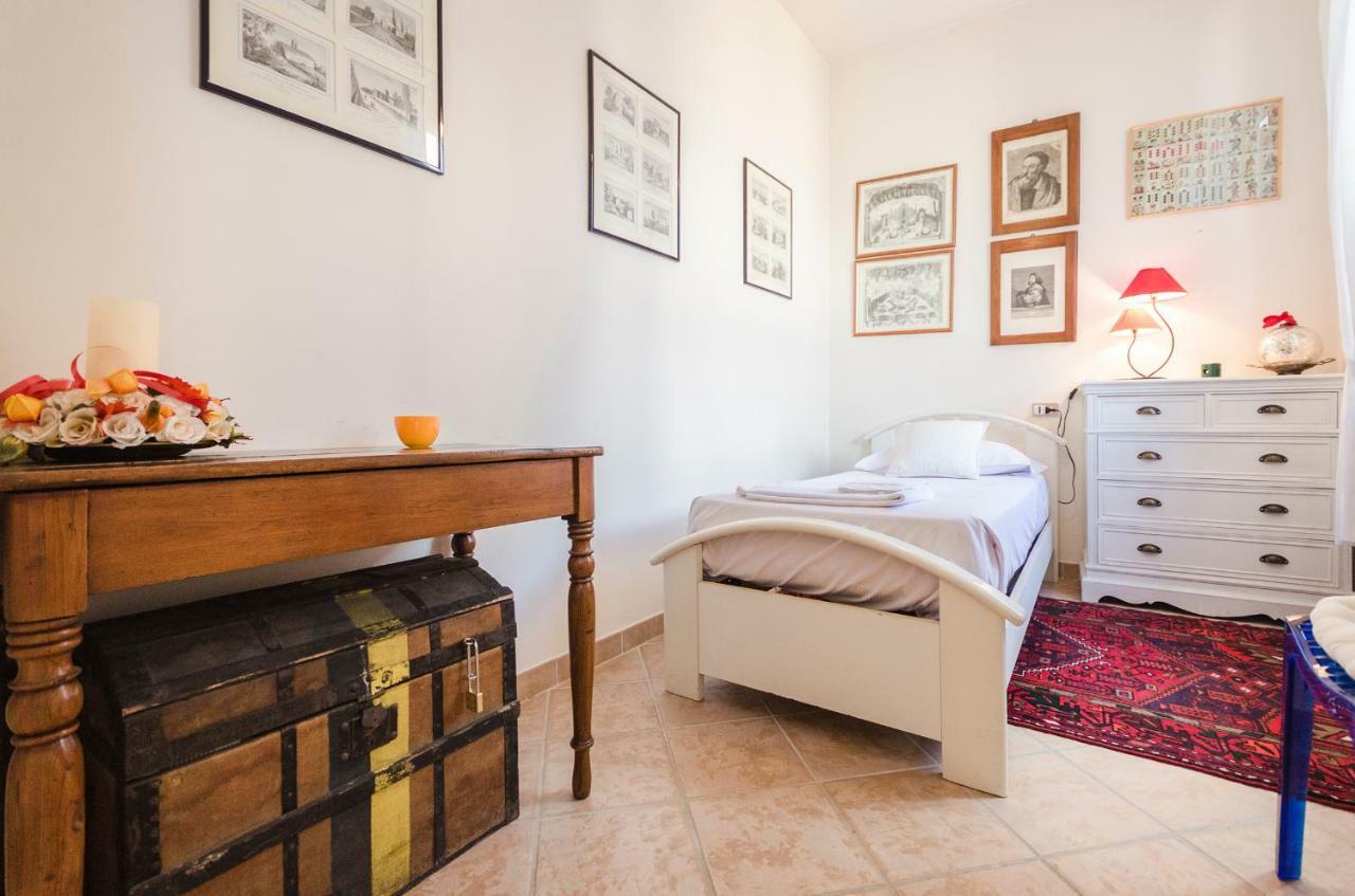 Lupari Apartment, Palazzo Storico Sotto Le Due Torri 博洛尼亚 外观 照片