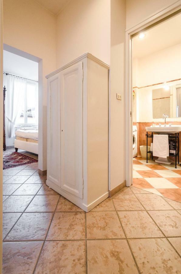 Lupari Apartment, Palazzo Storico Sotto Le Due Torri 博洛尼亚 外观 照片