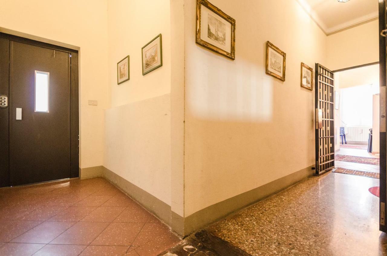 Lupari Apartment, Palazzo Storico Sotto Le Due Torri 博洛尼亚 外观 照片
